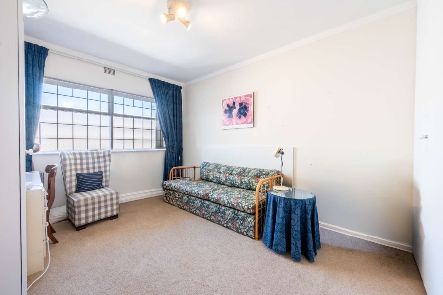 2 Bedroom Property for Sale in Sea Point Western Cape